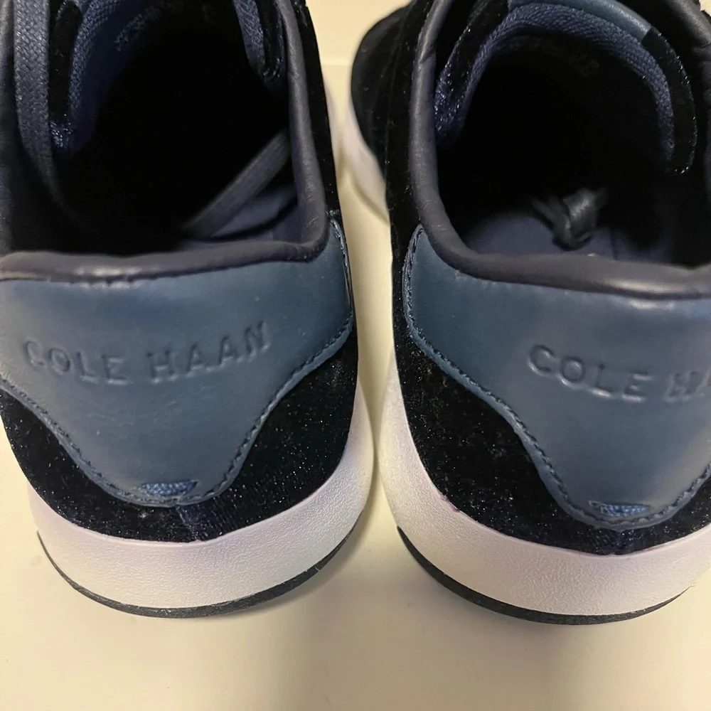 NWOT Cole Haan navy velvet sneakers, size 11 - Picture 3 of 8